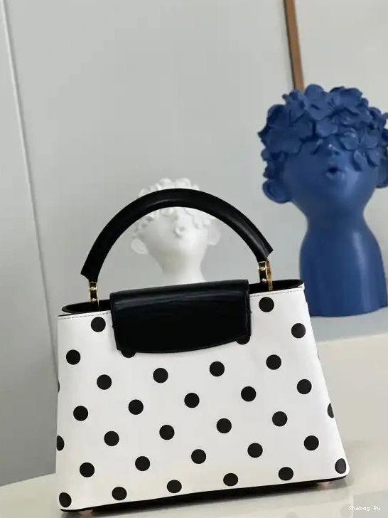 BB CAPUCINES VUITTON LOUIS 0603